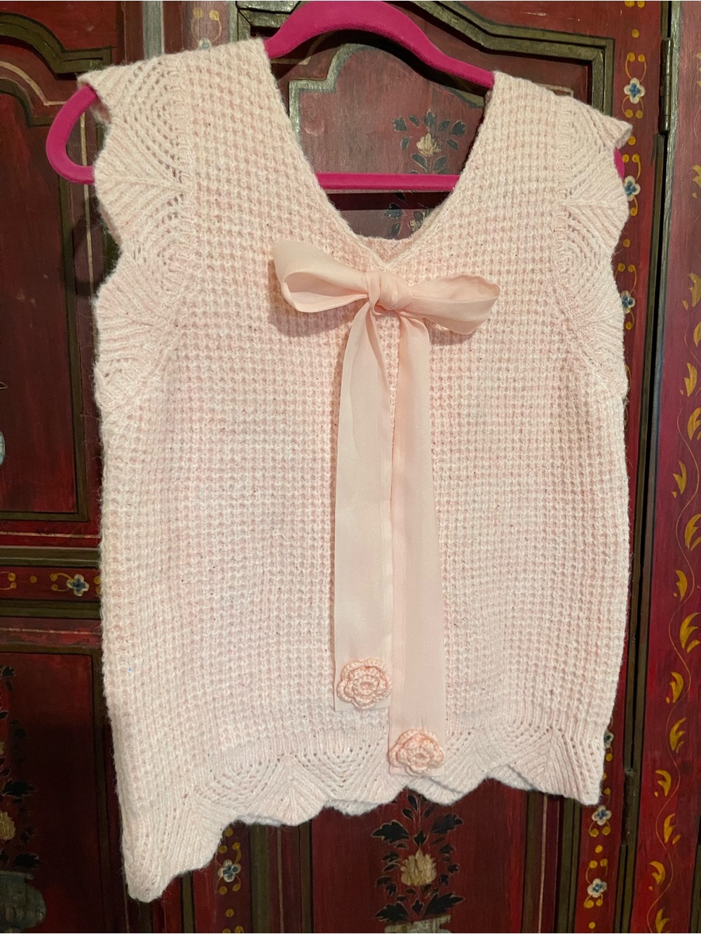 Soft Pink with Shimmery Glitter Knit Sleeveless Top with Bow